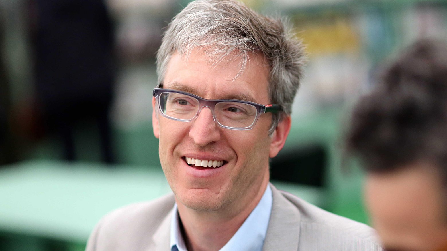 Dr. Steven Levitt